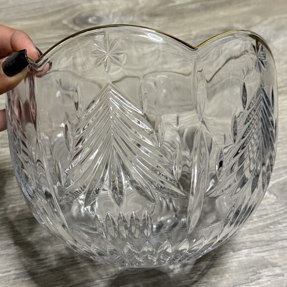 Vintage Crystal Glass Bowl with Gold Rim, Cut Pine Tree & Star Pattern - Picture 2 of 5